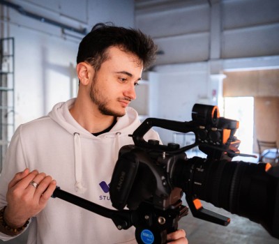 etudiant-camera-cinema-studio-m-nice-tournage-audiovisuel
