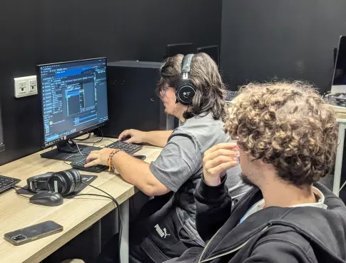 Ecole de jeux vidéo Paris : Workshop des étudiants "jeux d'horreur"