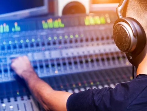 Studio M Nice : Là où les futurs techniciens son trouvent leur voie