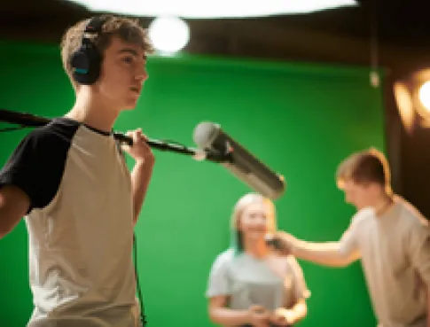 Plonge dans les métiers créatifs grâce à Studio M 