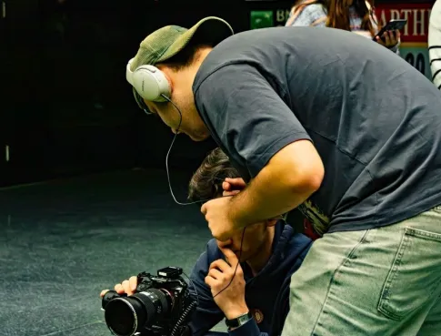 Les studios recherchent des techniciens son polyvalents