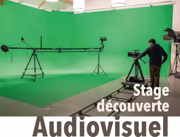 Studio-M-Stage-Audiovisuel