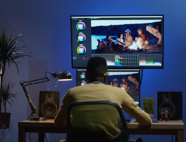 comment-se-former-au-montage-video-formation-bts-audiovisuel-option-montage-et-post-production-ecole-studio-m-bordeaux