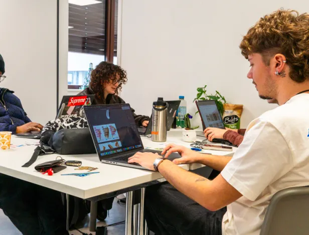 mastere-direction-artistique-studiom-rennes-pitch-creation-sos-village-enfant