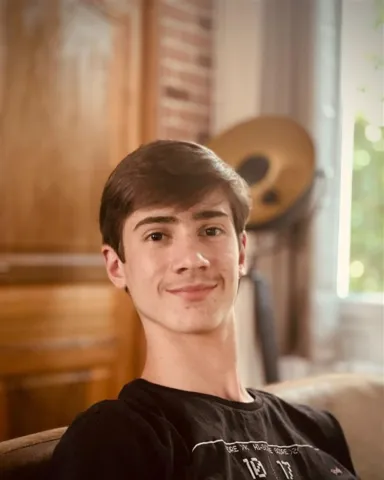 VALENTIN Tom